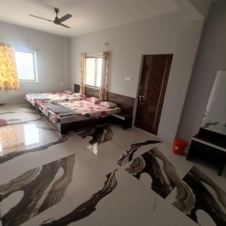 Matoshree Guesthouse Akalkot Εξωτερικό φωτογραφία